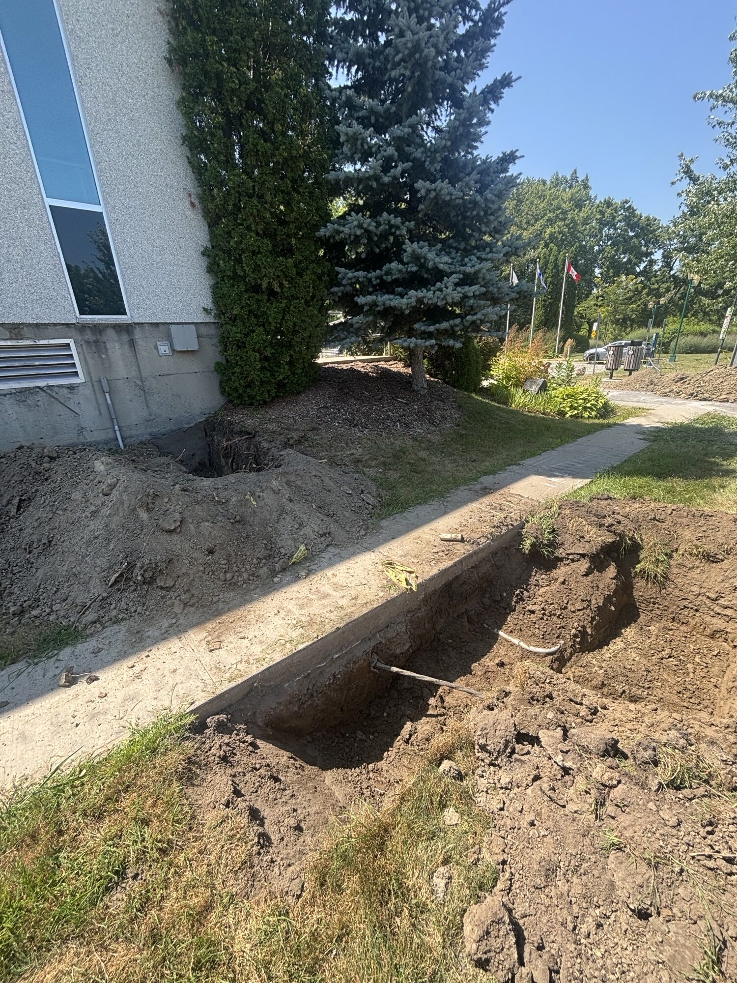 Acquisition et installation de bornes de recharge pour véhicules électriques – En cours